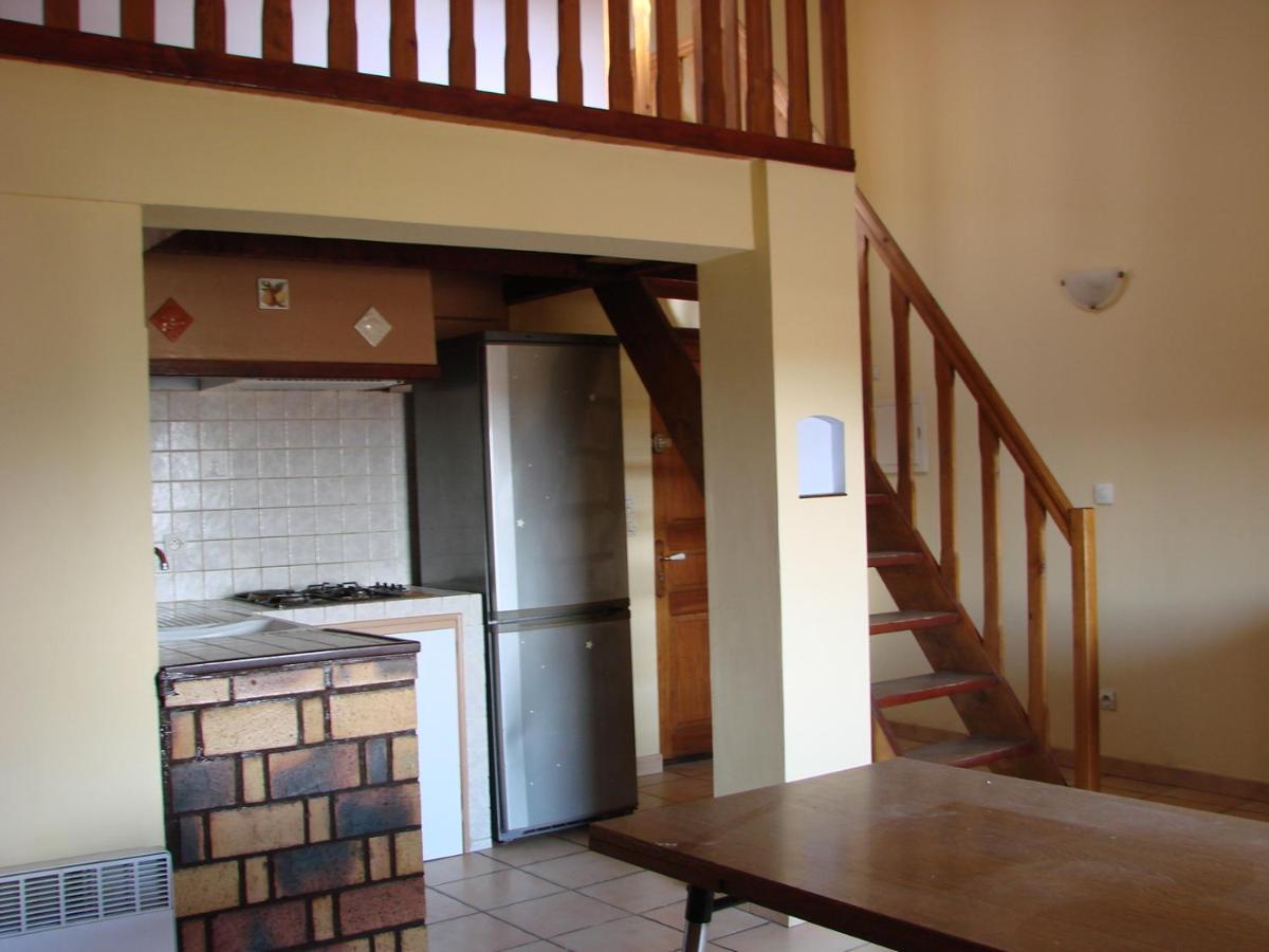 25 Fm 2 D Apartment Coursan Екстериор снимка