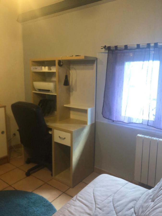 25 Fm 2 D Apartment Coursan Екстериор снимка